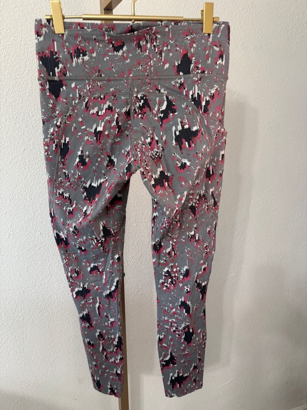 Lululemon Gray & Pink Active Leggings - Pocket Performance Tights- Size 8
